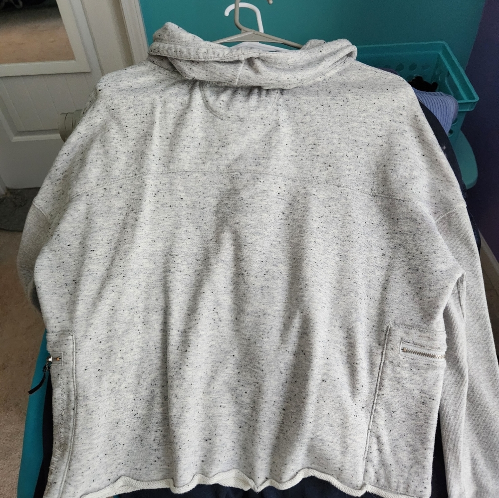Medium heathered white Calvin Klein performance cowl neck pullover - Picture 8 of 8